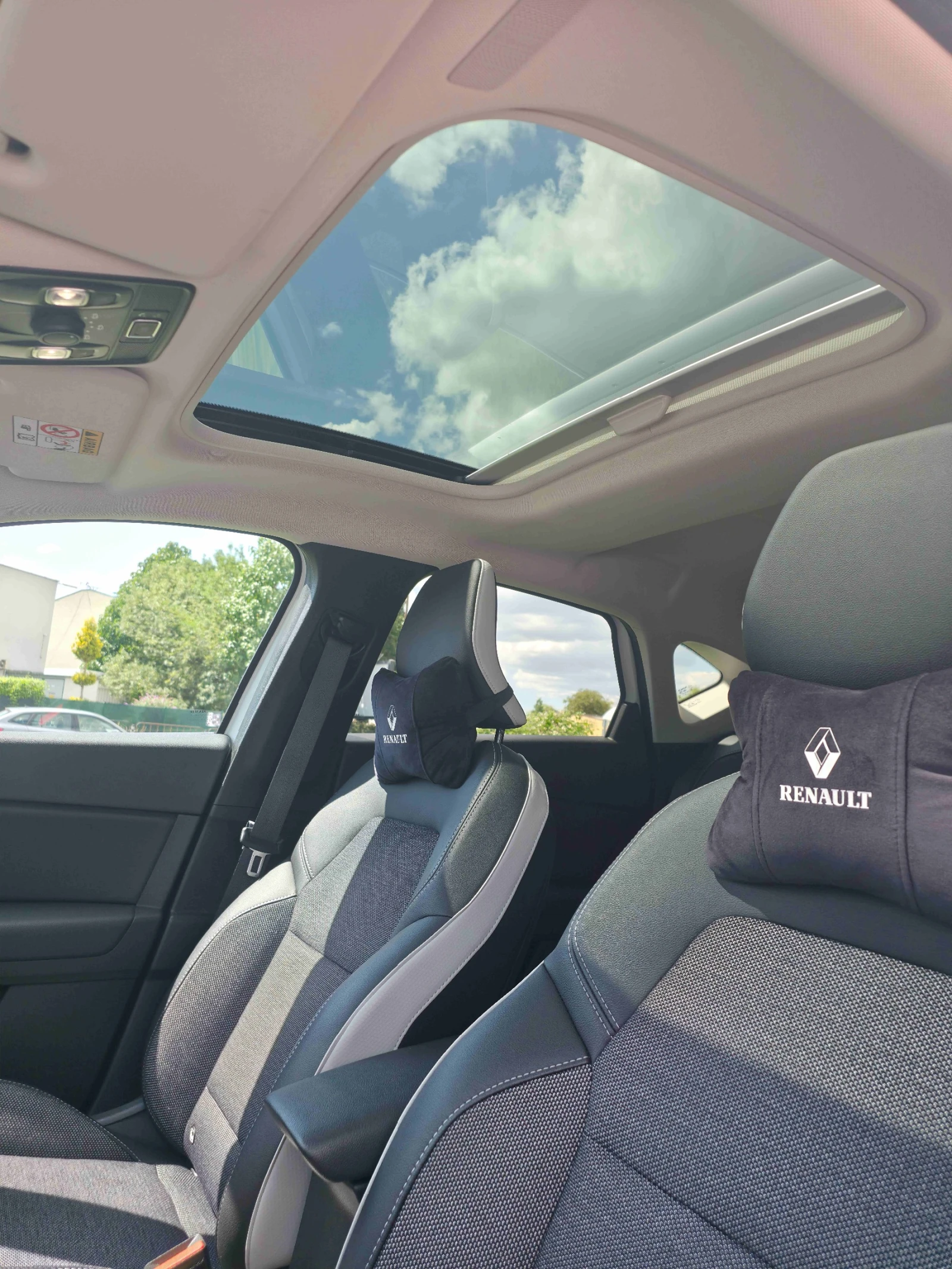 Renault Captur, снимка 5 - Автомобили и джипове - 55904294