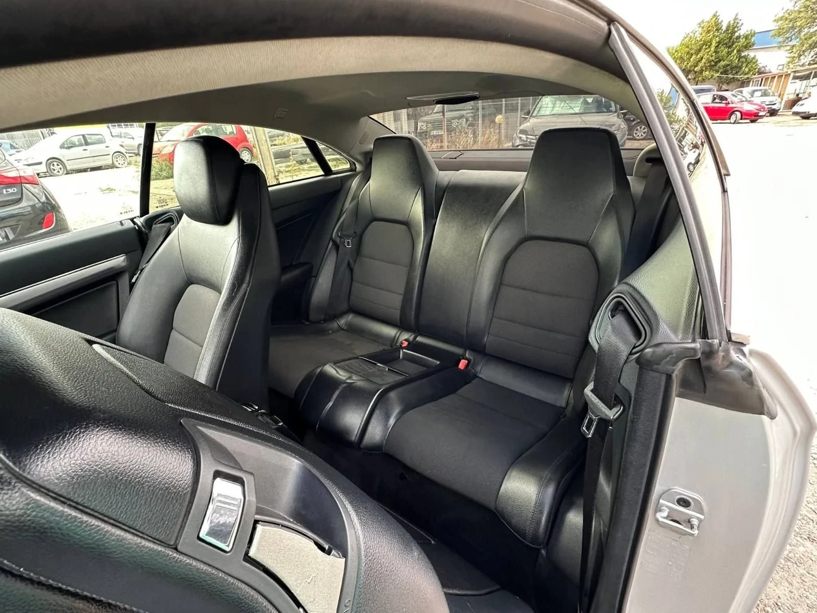Mercedes-Benz E 350, снимка 10 - Автомобили и джипове - 55956910