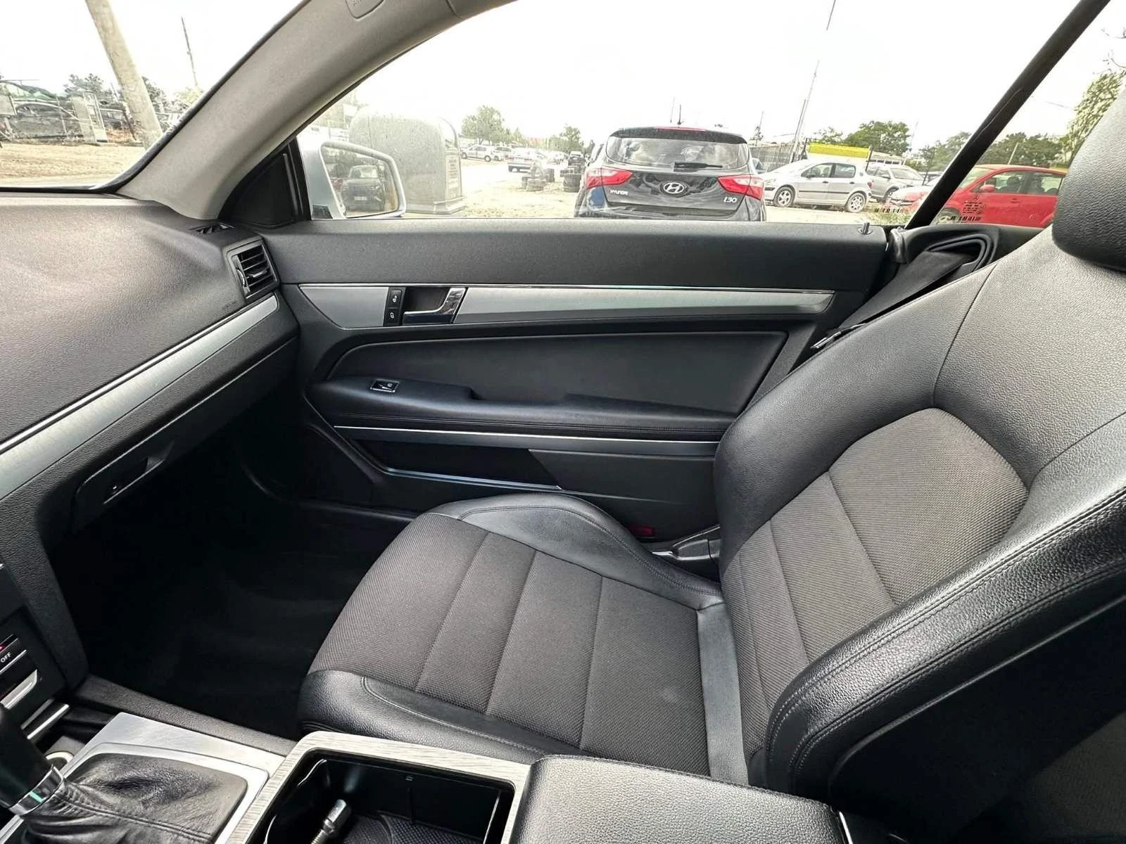 Mercedes-Benz E 350, снимка 11 - Автомобили и джипове - 55956910