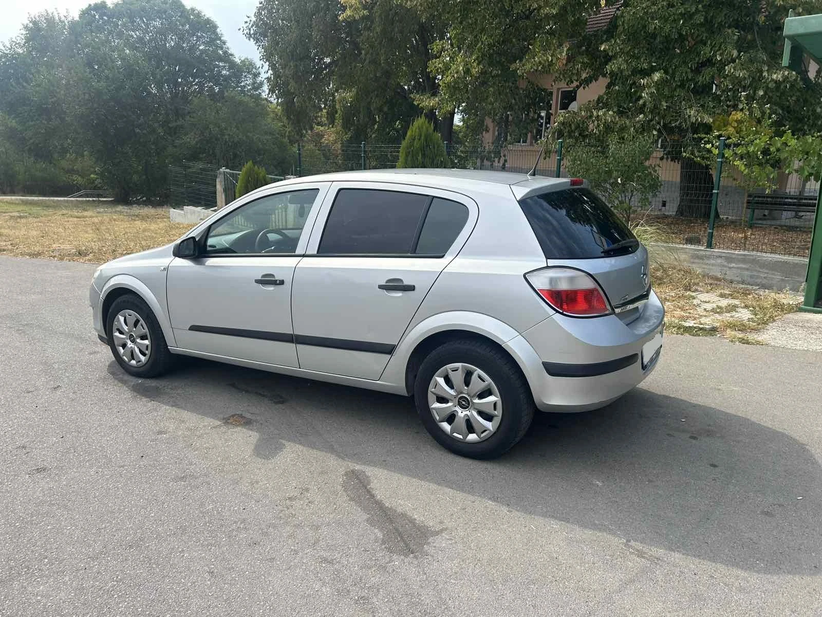 Opel Astra, снимка 3 - Автомобили и джипове - 56280901