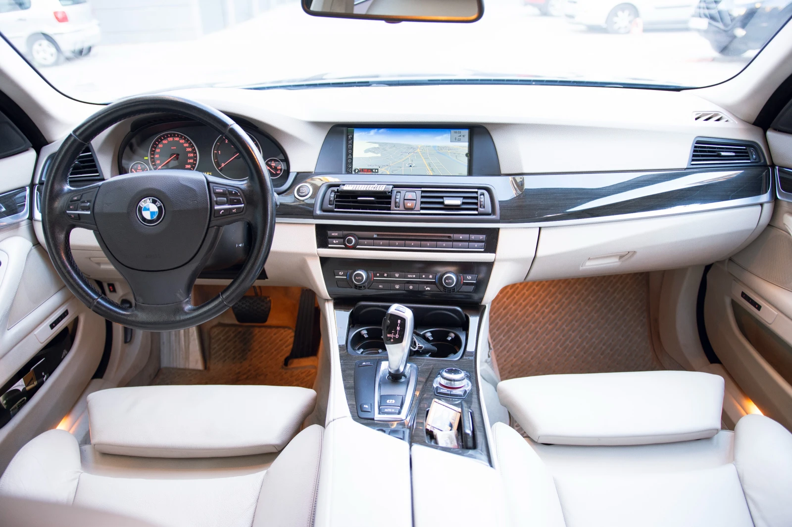 BMW 520 F10, снимка 10 - Автомобили и джипове - 56404707