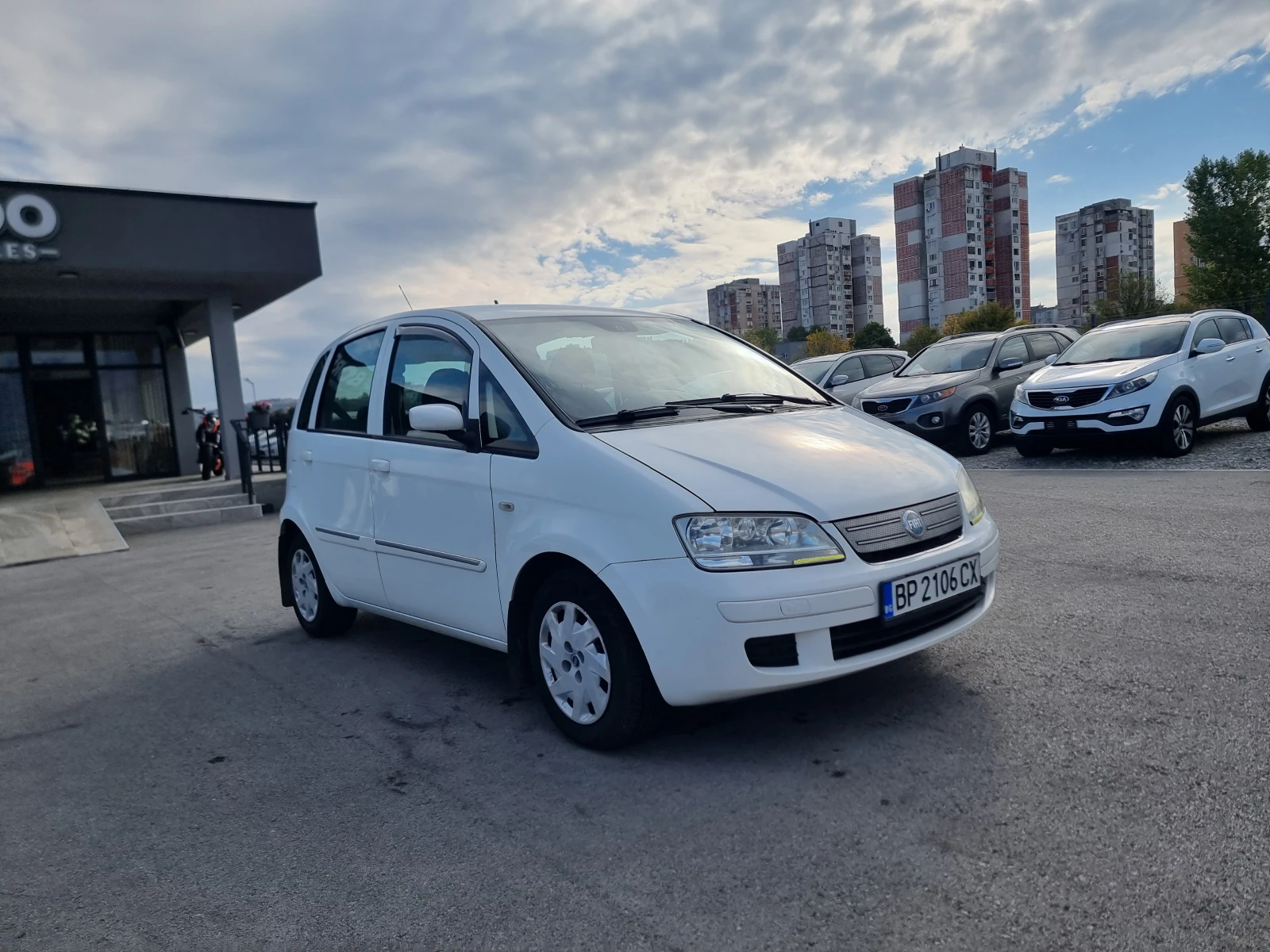 Fiat Idea 1.4I, снимка 8 - Автомобили и джипове - 56528863