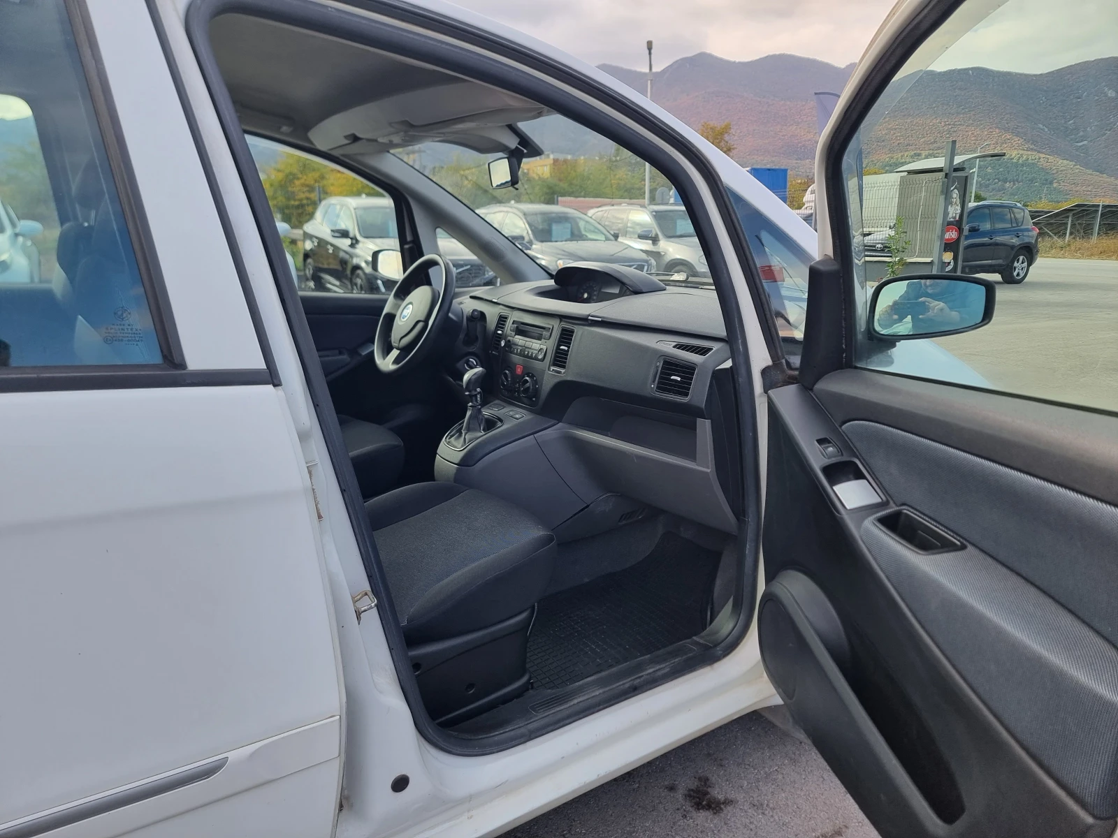 Fiat Idea 1.4I, снимка 15 - Автомобили и джипове - 56528863