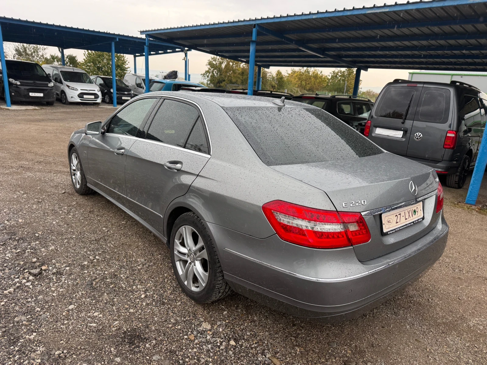 Mercedes-Benz E 220 2.2CDI, снимка 5 - Автомобили и джипове - 56651255
