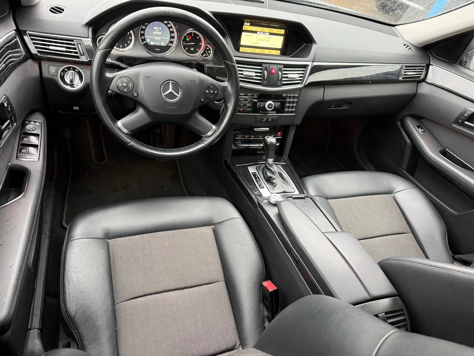 Mercedes-Benz E 220 2.2CDI, снимка 7 - Автомобили и джипове - 56651255