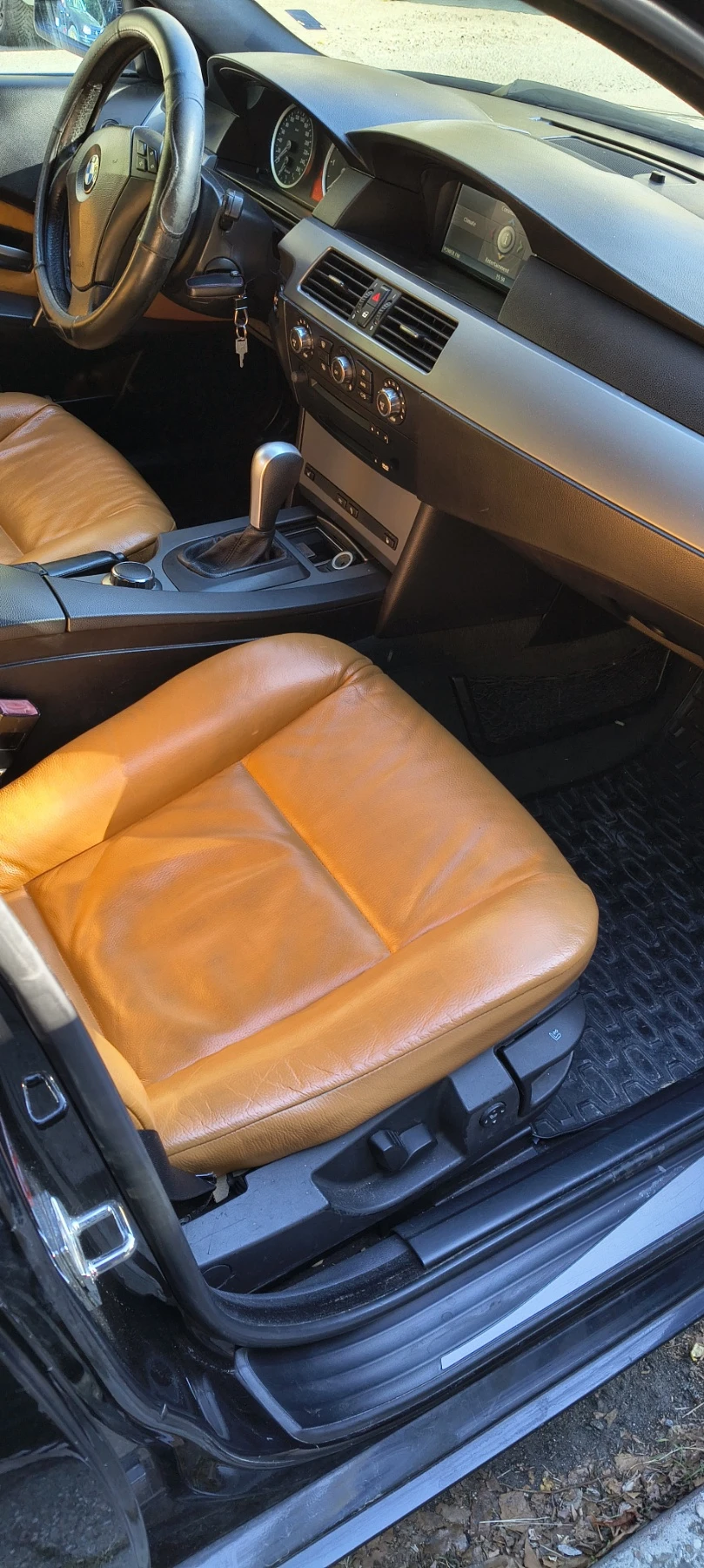 BMW 520, снимка 8 - Автомобили и джипове - 56726558