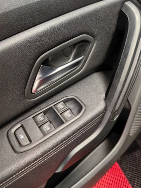 Dacia Duster 1.3TCE* БЕНЗИН* НАВИ* КАМЕРА* FULL EXTRAS*  - 20700 лв. / 10583.74 € - 37329463 8