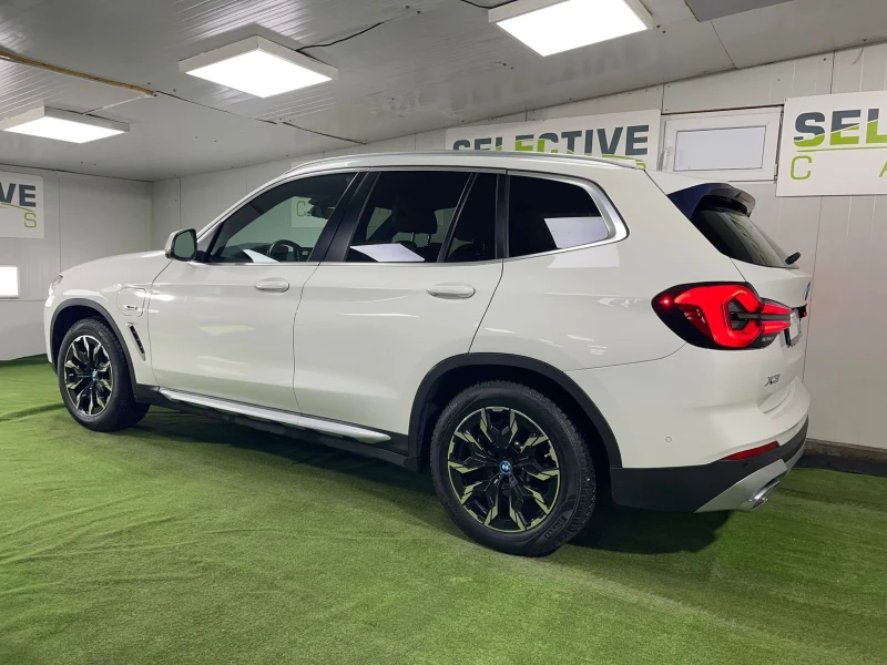 BMW X3 30e xDrive* 360camera* Head-up* Bmw Led* , снимка 2 - Автомобили и джипове - 52771412