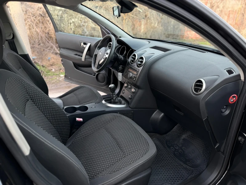 Nissan Qashqai 1.5DCI 6ск панорама, снимка 10 - Автомобили и джипове - 53382903