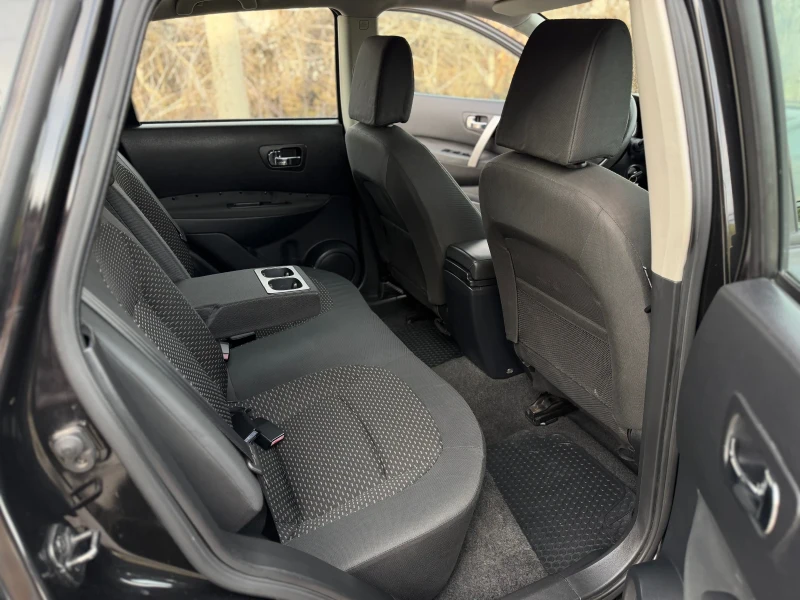 Nissan Qashqai 1.5DCI 6ск панорама, снимка 12 - Автомобили и джипове - 53382903