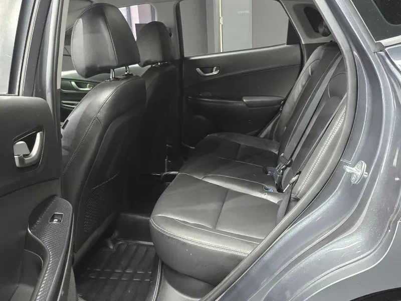 Hyundai Kona 1.6 Turbo 4Wd Modern Art, снимка 12 - Автомобили и джипове - 55616337