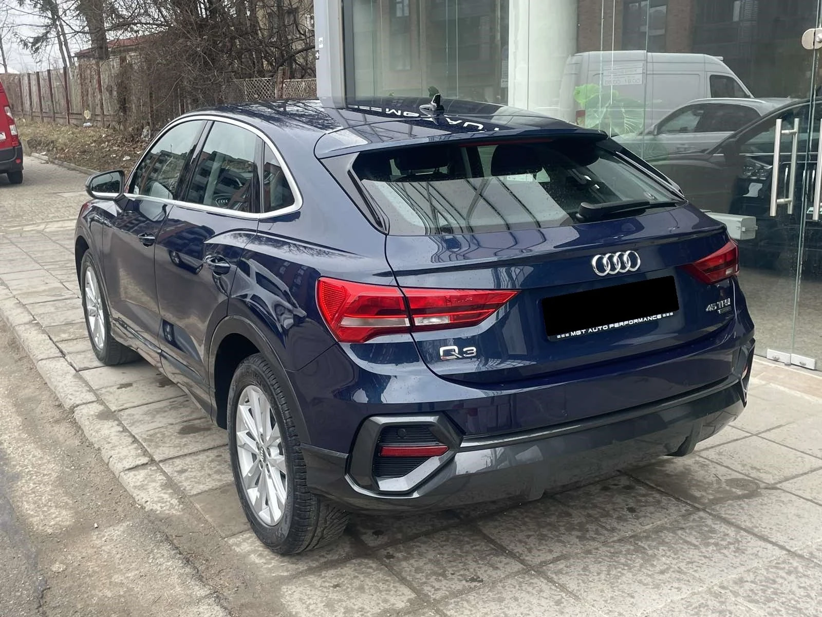 Audi Q3 45 TFSI Quattro =MGT Select 2= Distronic Гаранция - изображение 2