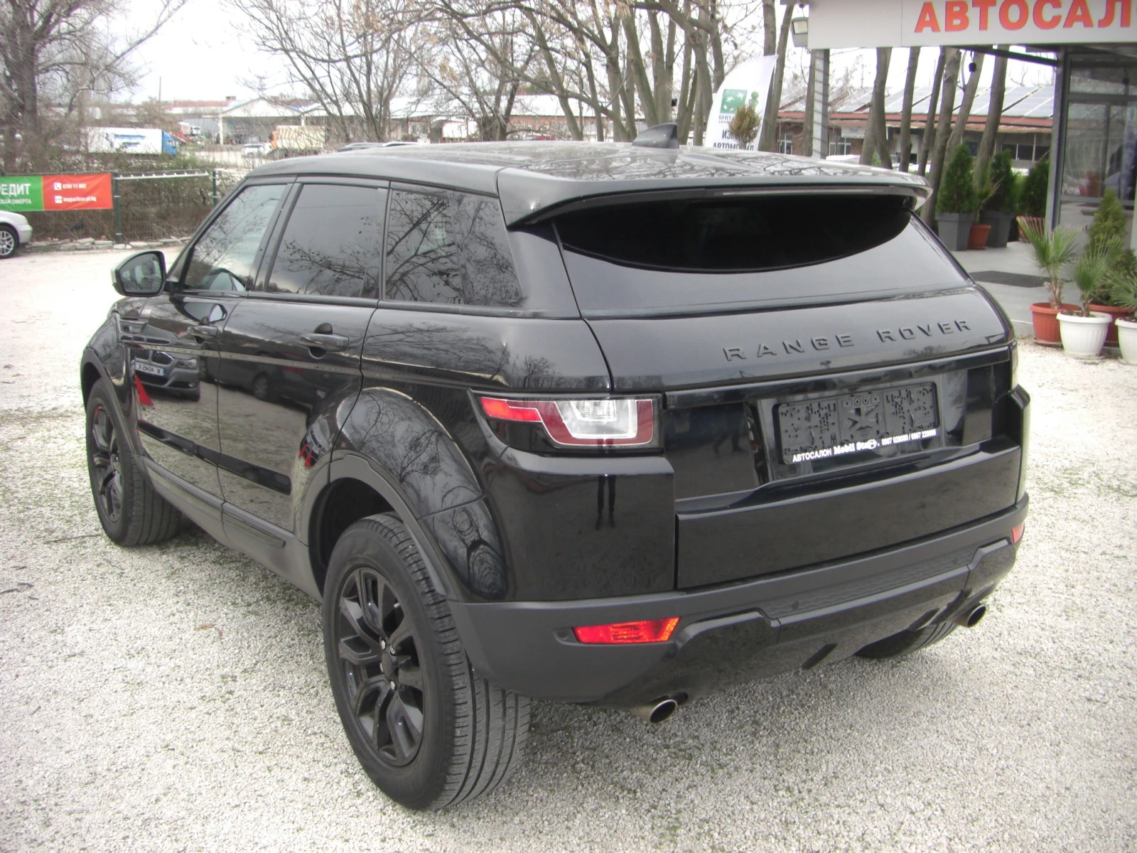 Land Rover Range Rover Evoque 2.0d Black Edition - изображение 3