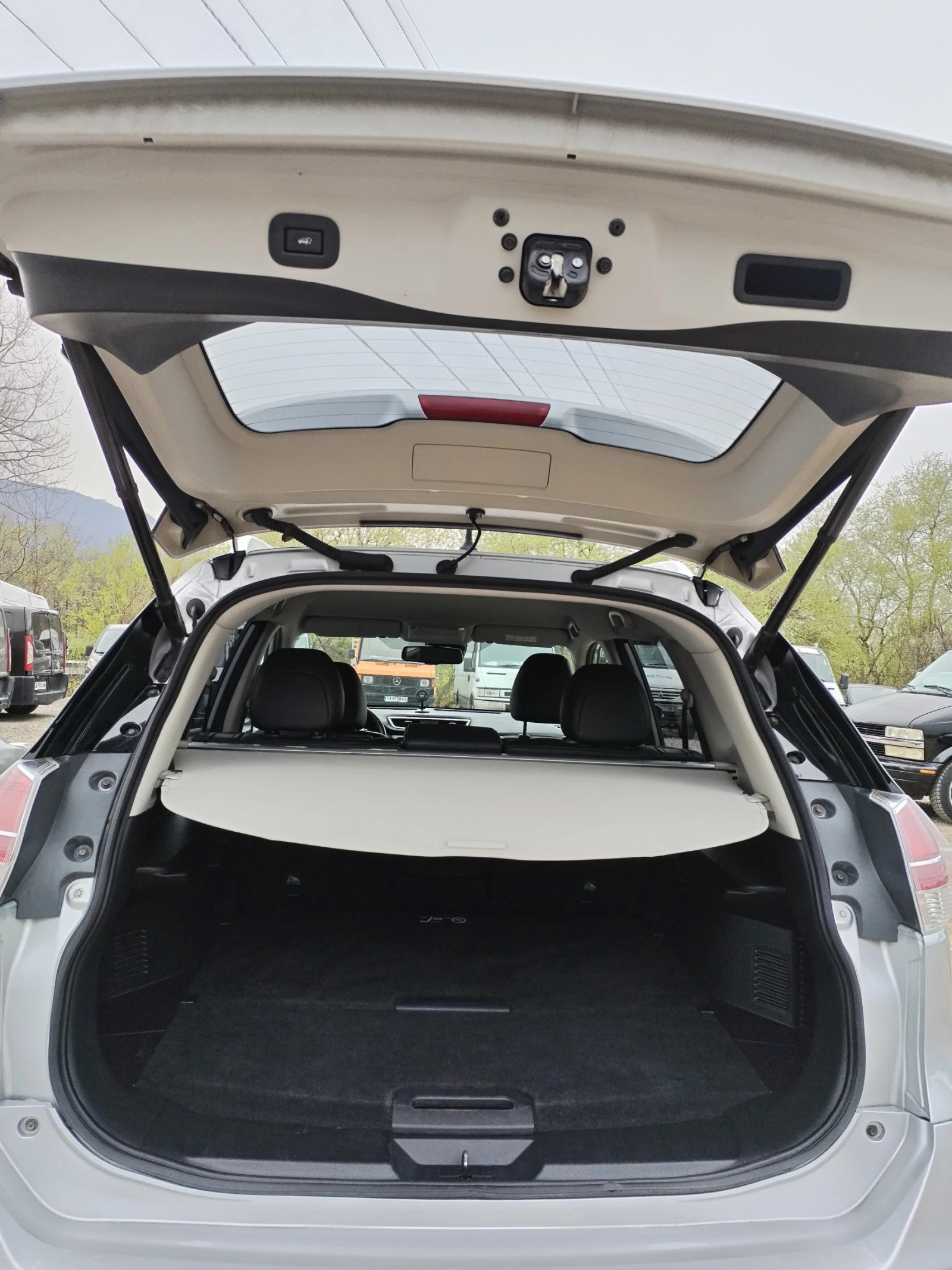 Nissan X-trail 1.6D 4x4 - изображение 7