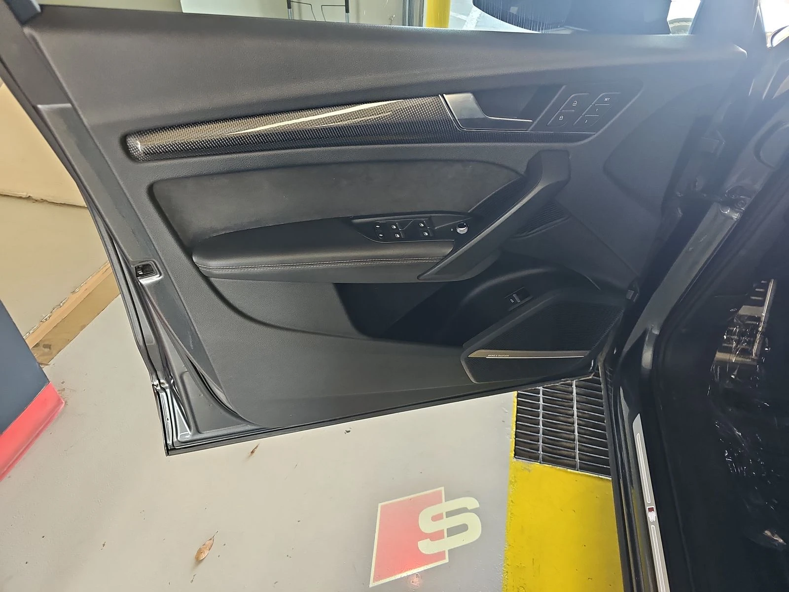 Audi SQ5 PREMIUM PLUS* BANG&OLUFSEN* DIGITAL* PANO* KEYLESS - изображение 8