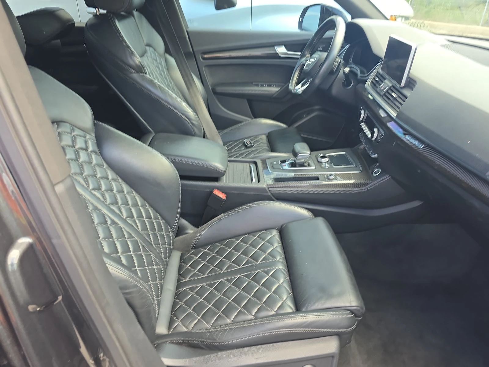 Audi SQ5 PREMIUM PLUS* BANG&OLUFSEN* DIGITAL* PANO* KEYLESS - изображение 10