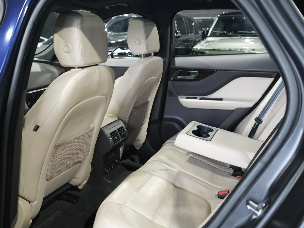 Jaguar F-PACE * CARFAX *    | Mobile.bg   10