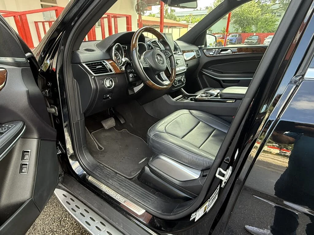 Mercedes-Benz GLS 550 * 4MATIC* АвтоКредит* Цена до БГ*  - изображение 10