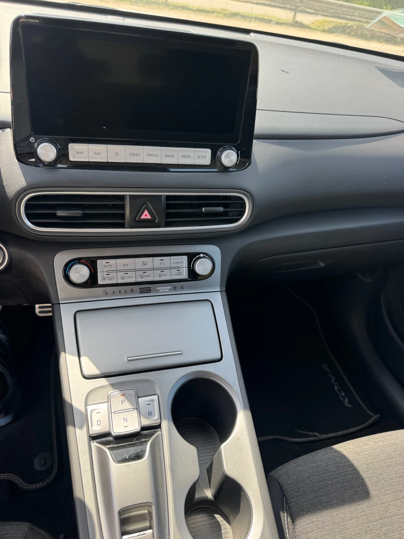 Hyundai Kona 39.2 kwh, снимка 11 - Автомобили и джипове - 54345181