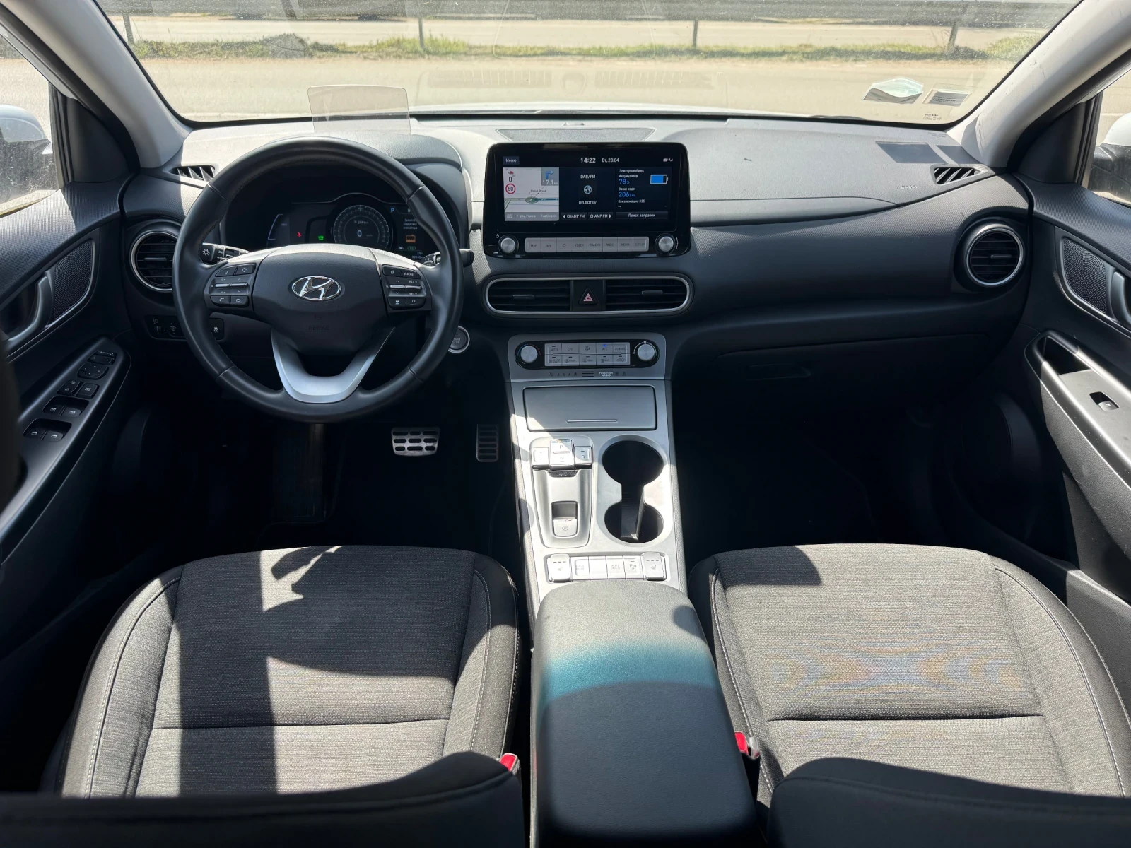 Hyundai Kona 39.2 kwh, снимка 7 - Автомобили и джипове - 54345181