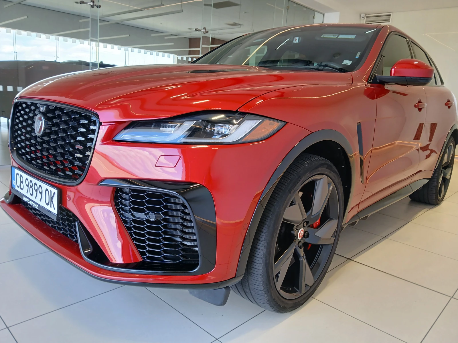 Jaguar F-PACE SVR, снимка 3 - Автомобили и джипове - 55437795
