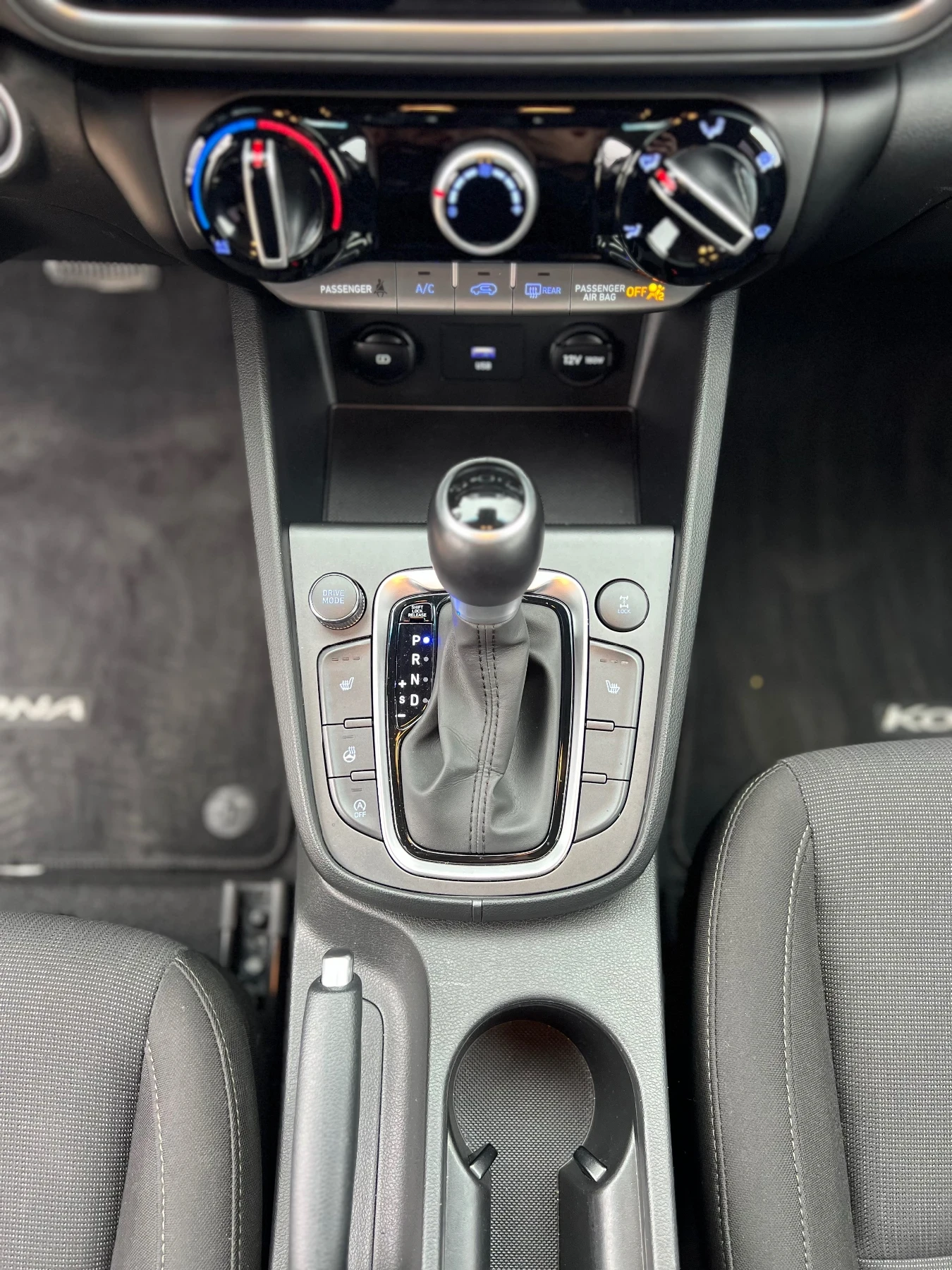 Hyundai Kona 2.0 150hp 4x4, снимка 8 - Автомобили и джипове - 54789400