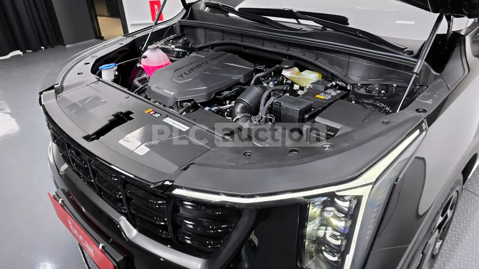Kia Sorento 2.2 4x4| 360| DIST| HUD| ВКЛ.ТЕХНОТЕСТ, снимка 16 - Автомобили и джипове - 54929040