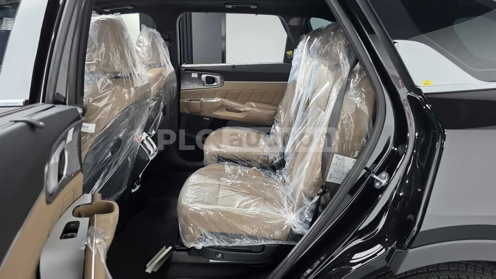 Kia Sorento 2.2 4x4| 360| DIST| HUD| ВКЛ.ТЕХНОТЕСТ, снимка 12 - Автомобили и джипове - 54929040