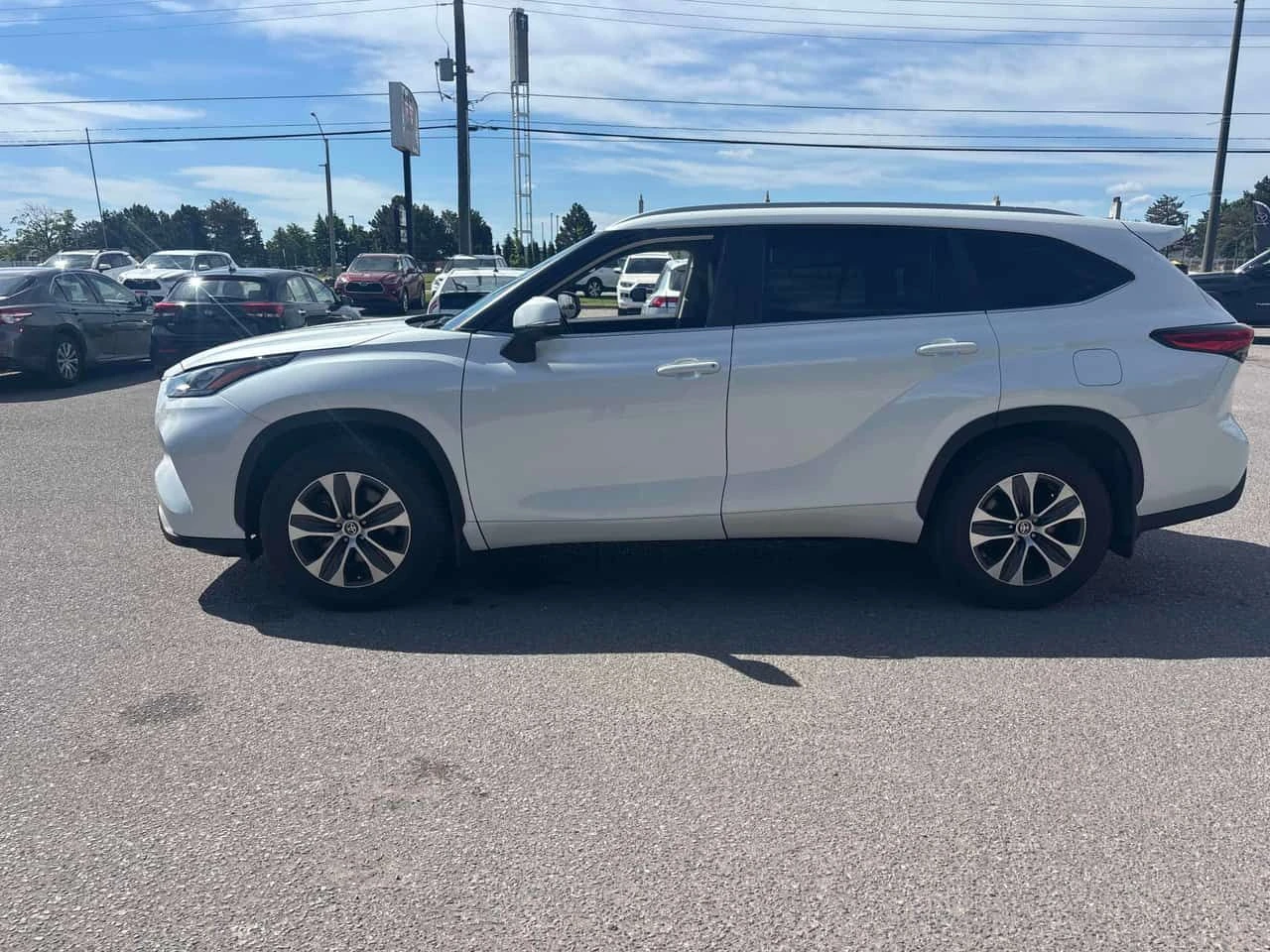 Toyota Highlander * AWD * CARFAX * ПОДГРЕВИ * ПАНО * KEYLESS * , снимка 2 - Автомобили и джипове - 55044973