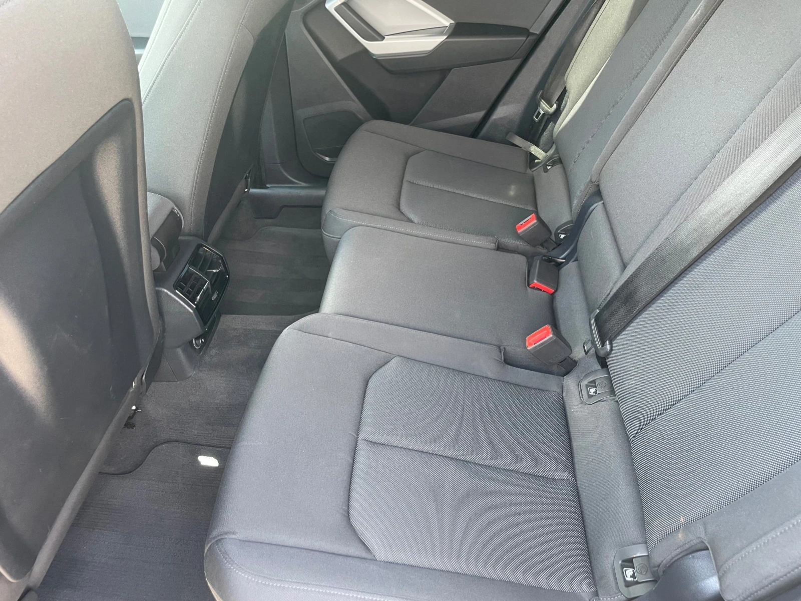 Audi Q3 2.0 tdi 4x4 led, снимка 13 - Автомобили и джипове - 55077673