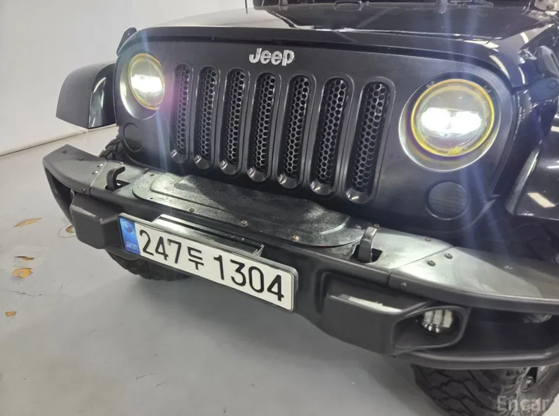 Jeep Wrangler 70th ANNIVERSARY | ПОДГРЕВИ | НОВИ ГУМИ, снимка 2 - Автомобили и джипове - 55502875