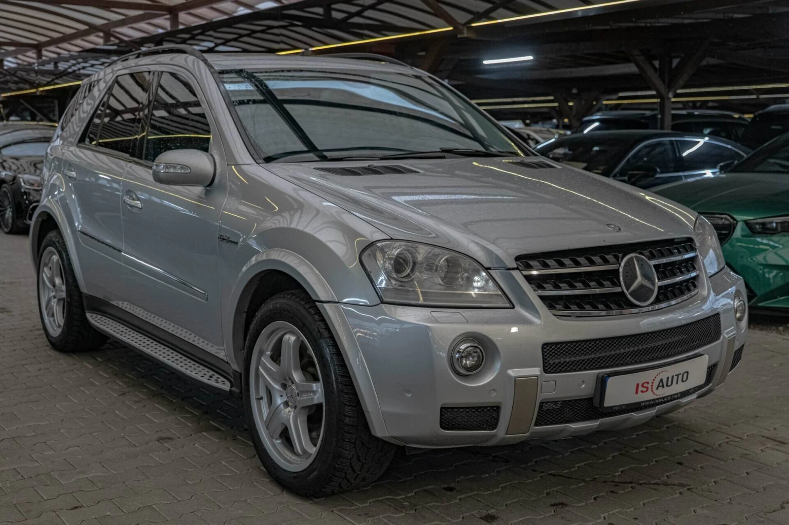 Mercedes-Benz ML 63 AMG 4Matic/Dynamic/Harman/Обдухване/Печка/RSE, снимка 2 - Автомобили и джипове - 55741267