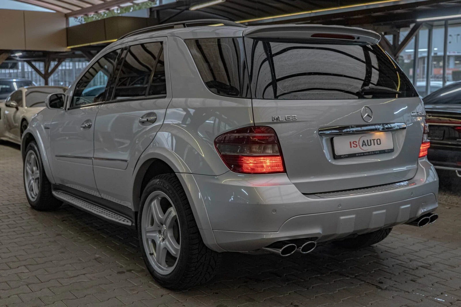 Mercedes-Benz ML 63 AMG 4Matic/Dynamic/Harman/Обдухване/Печка/RSE, снимка 6 - Автомобили и джипове - 55741267