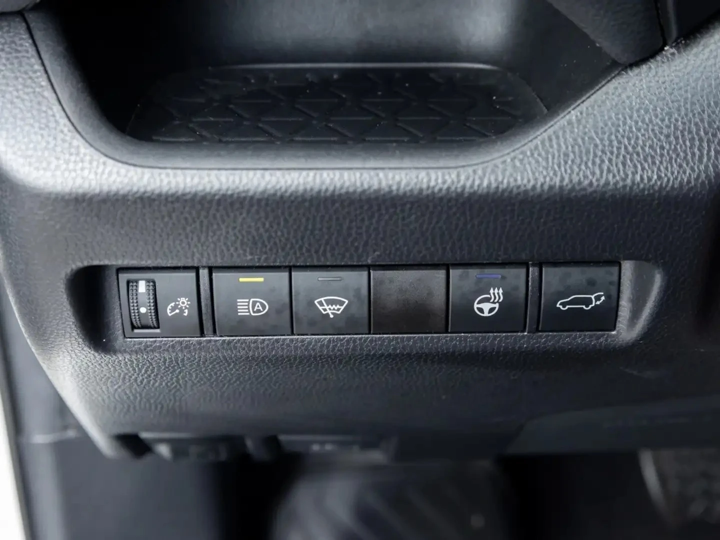 Toyota Rav4 XLE ЦЕНА ДО БЪЛГАРИЯ АВТОКРЕДИТ, снимка 12 - Автомобили и джипове - 55772284