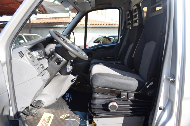 Iveco Daily 35C15 Климатик, снимка 7 - Бусове и автобуси - 47498111