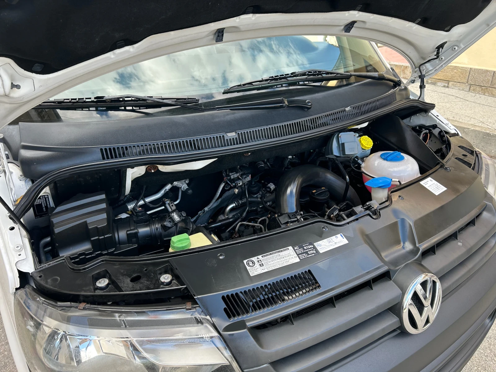 VW Transporter 2.0TDI КЛИМАТИК, снимка 15 - Бусове и автобуси - 56215424