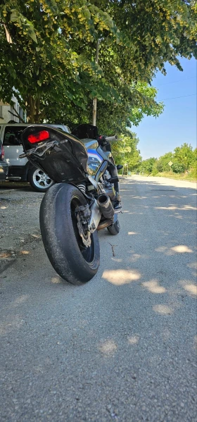 ����� �� �������� �� Honda Cbr F