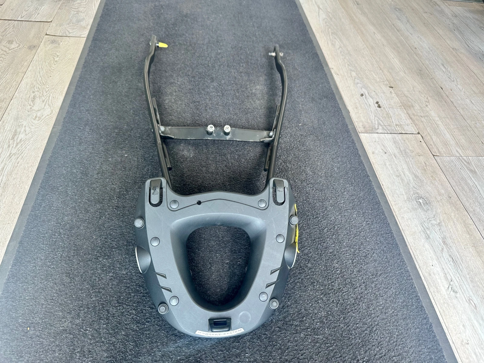 Honda Forza стойка за куфар, снимка 2 - Мотоциклети и мототехника - 55122985