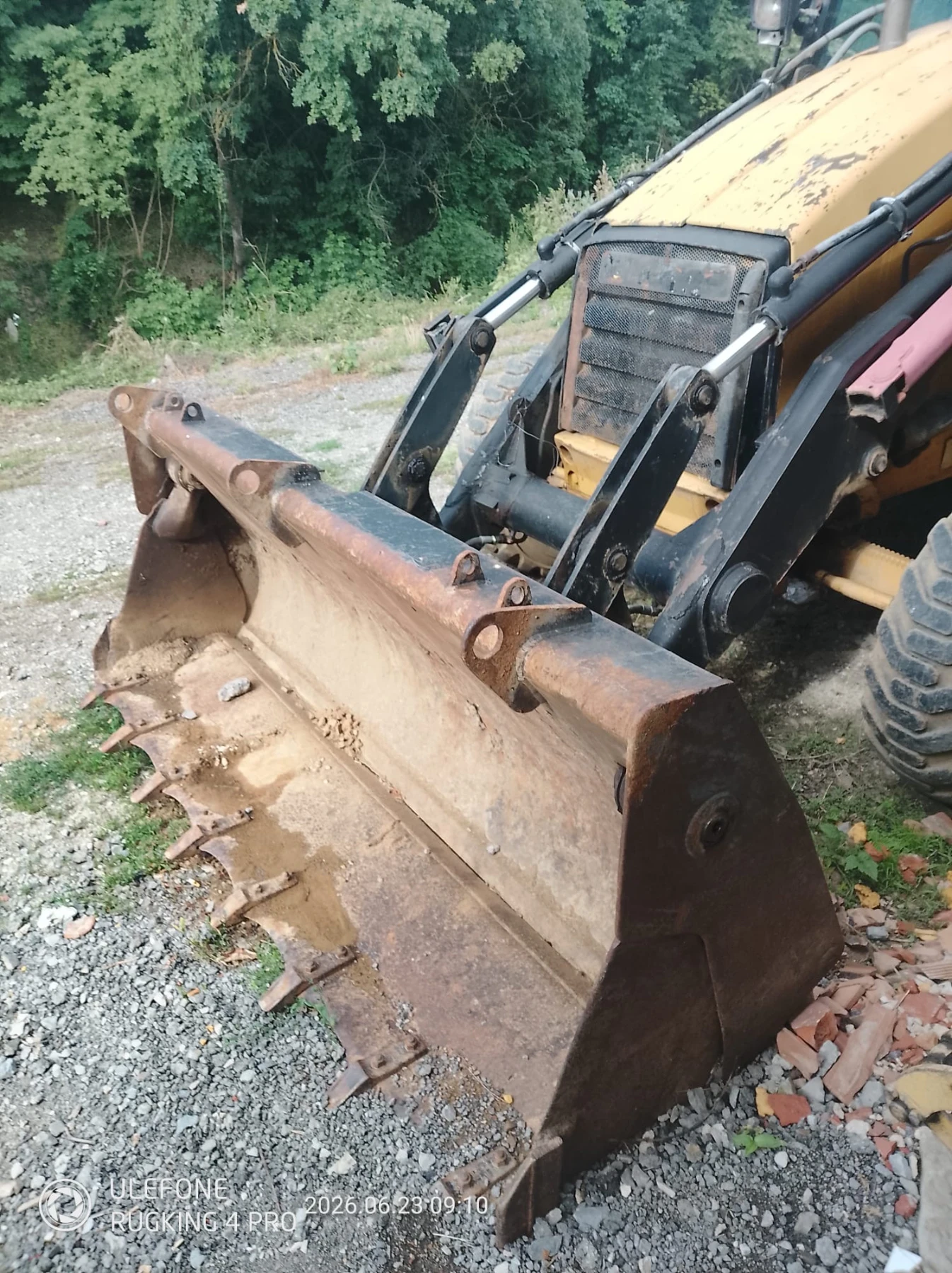 Багер Caterpillar 428c, снимка 2 - Индустриална техника - 55078745