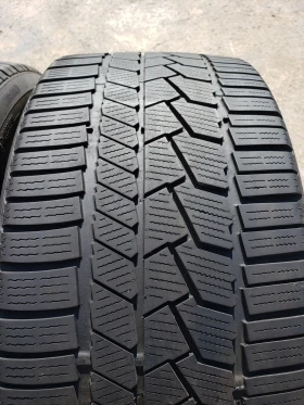Гуми Зимни 245/35R19, снимка 1