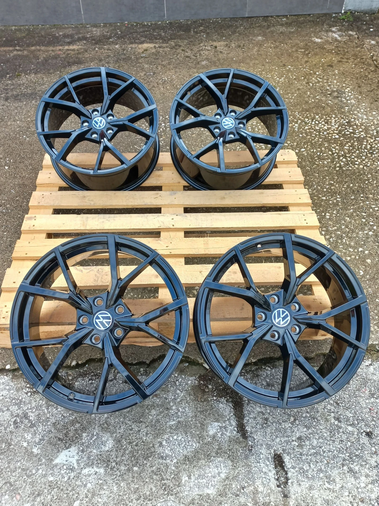 ������ �� VW | Mobile.bg � ����������� 4