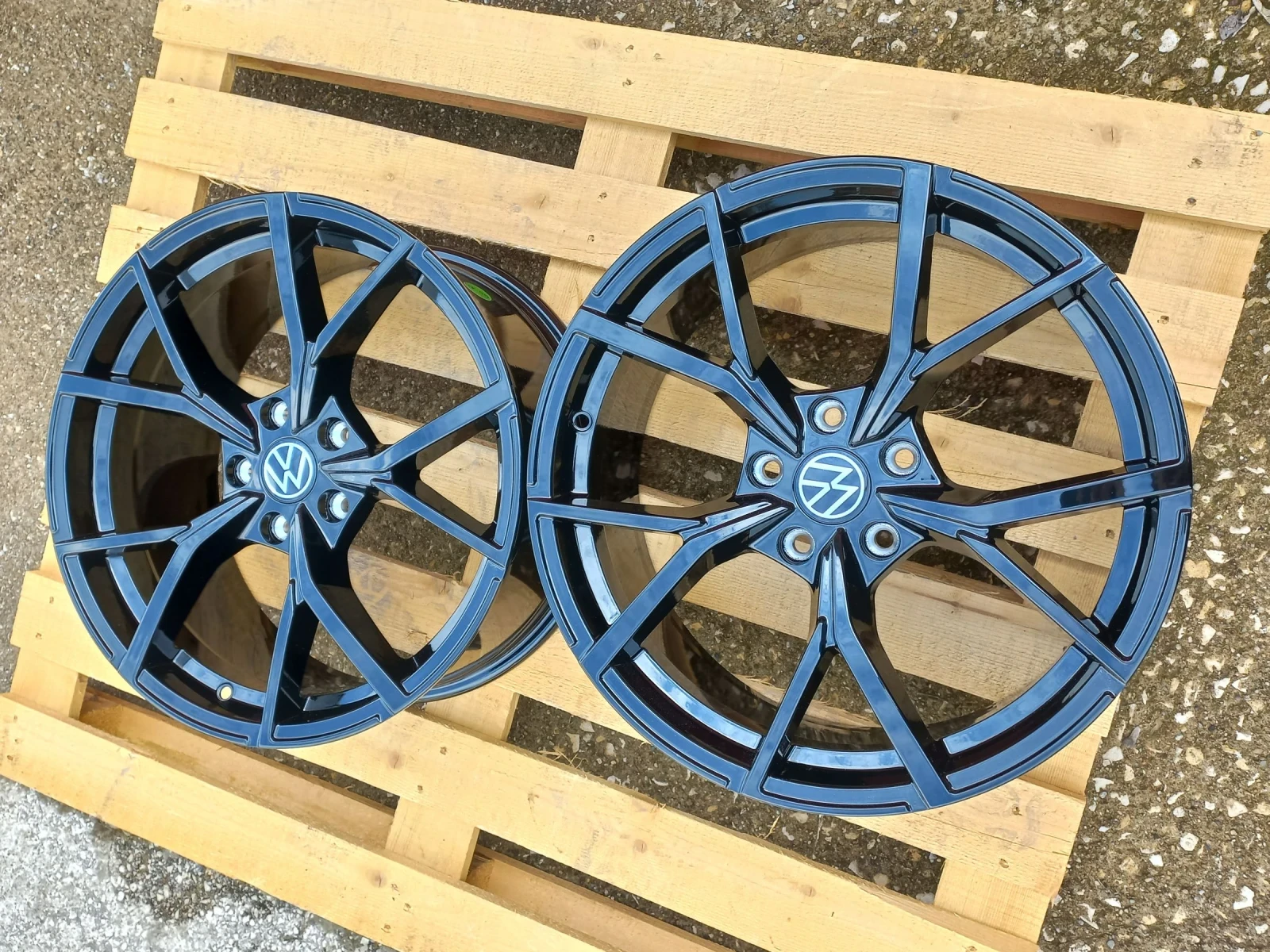 ������ �� VW | Mobile.bg � ����������� 13