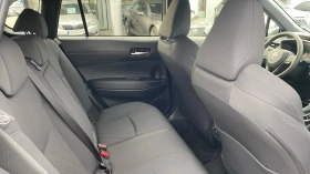Toyota Corolla Cross 2.0 HEV Executive Plus, снимка 10
