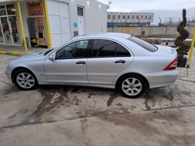 Mercedes-Benz C 180, снимка 4