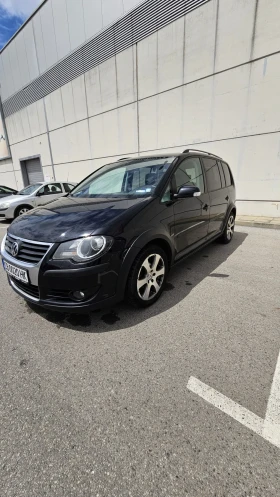 VW Touran 2.0TDI - 8900 лв. - 18035165 1