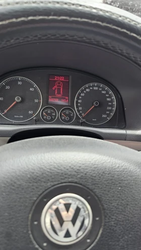 VW Touran 2.0TDI - 8900 лв. - 18035165 9
