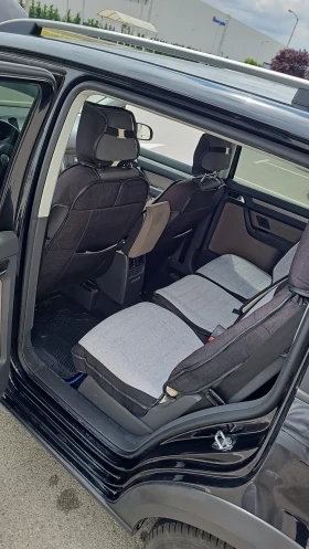 VW Touran 2.0TDI - 8900 лв. - 18035165 15