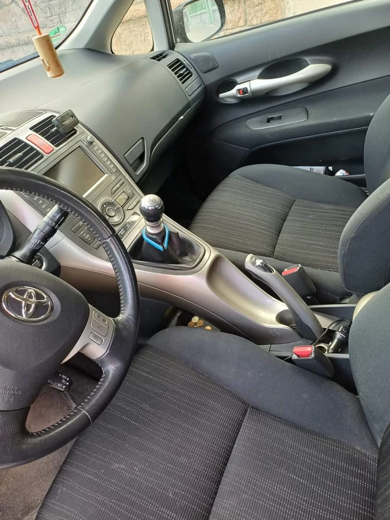 Toyota Auris D2D, снимка 3 - Автомобили и джипове - 47997734