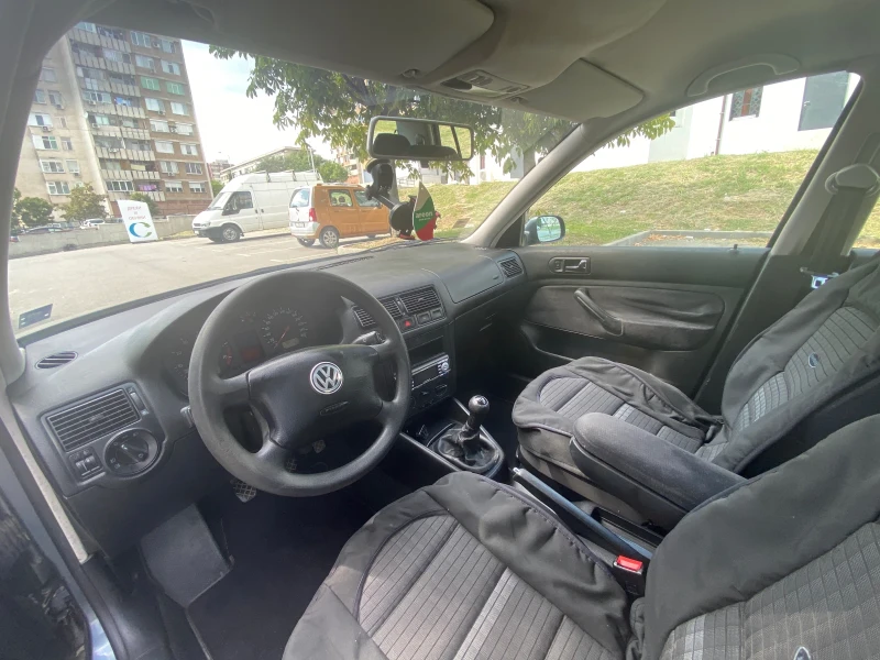 VW Golf 4 1.6, снимка 8 - Автомобили и джипове - 48307575