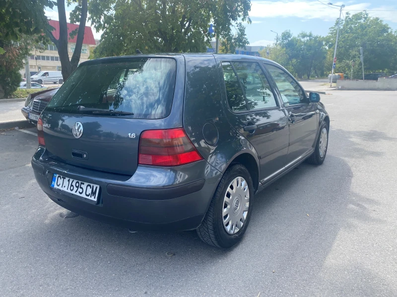 VW Golf 4 1.6, снимка 5 - Автомобили и джипове - 48307575